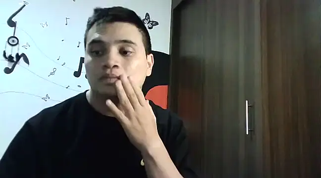 Snapshot of ahntony__69 chatting on February 11, 3:51 pm ahntony  69 online show from February 11, 3:51 pm