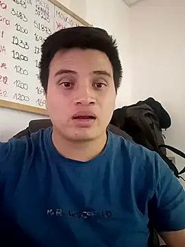 Snapshot of ahntony__69 chatting on November 4, 5:39 am ahntony  69 online show from November 4, 5:39 am