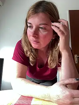 Lombada online show from February 10, 10:30 am