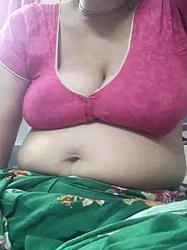 Snapshot of miss-Riy chatting on February 12, 5:05 am miss-Riy online show from February 12, 5:05 am