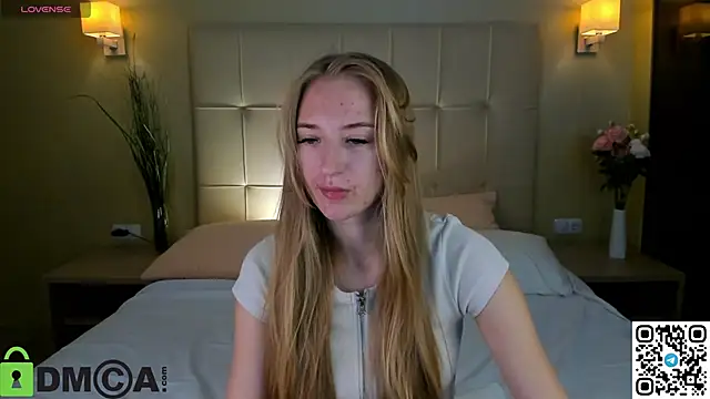 Snapshot of Stacy_River chatting on September 29, 8:08 am Stacy River online show from September 29, 8:08 am