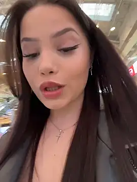 Chloe  Moon online show from April 22, 2:07 pm