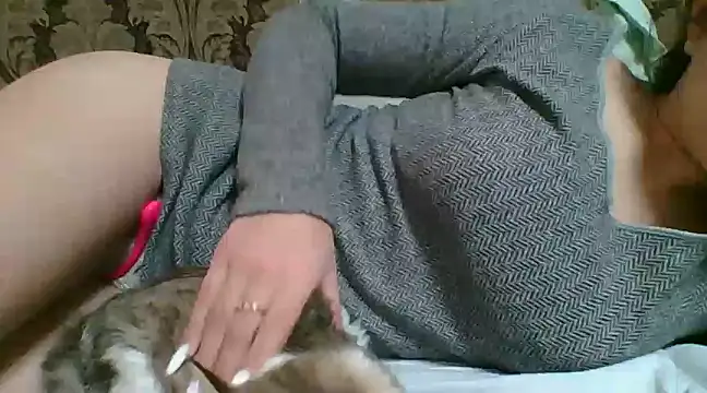 Snapshot of Emma_99 chatting on February 27, 12:02 pm Emma 99 online show from February 27, 12:02 pm