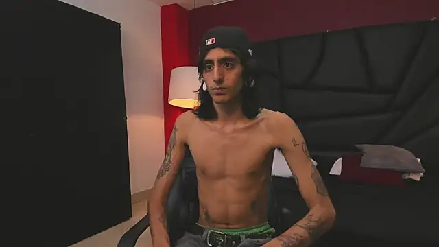 Matthew Dixonn online show from December 21, 4:52 am