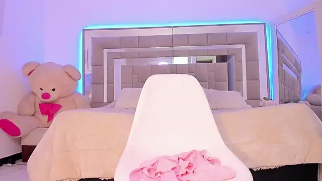 Hanna fost online show from March 8, 3:56 pm