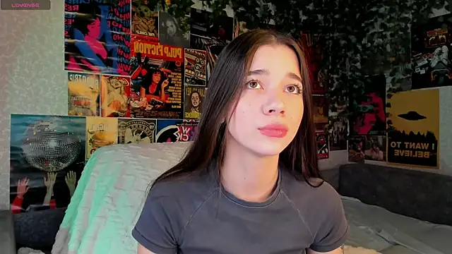 Butterflys1268 online show from February 6, 10:21 pm