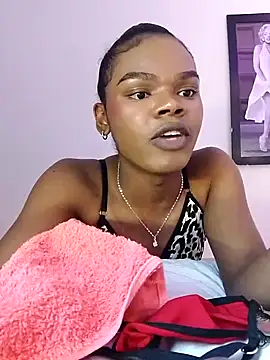 CamiEstrada online show from January 31, 12:50 am