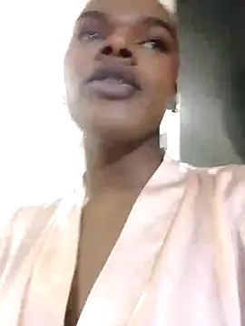 CamiEstrada online show from February 3, 8:35 pm