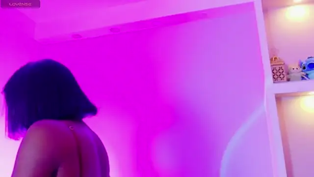 CamiEstrada online show from October 24, 1:29 pm