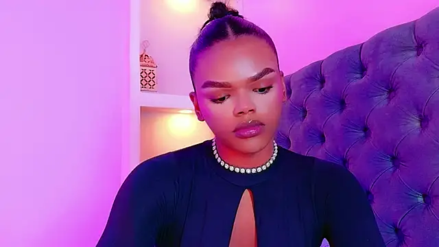 CamiEstrada online show from December 20, 1:23 am