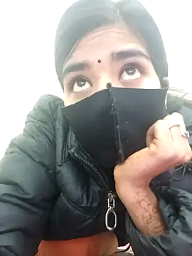 Snapshot of ks536191 chatting on January 24, 4:37 am ks536191 online show from January 24, 4:37 am