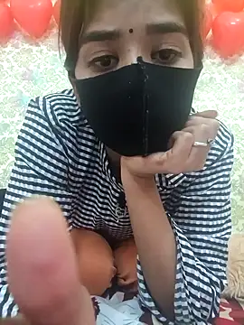 Snapshot of ks536191 chatting on February 5, 9:46 am ks536191 online show from February 5, 9:46 am