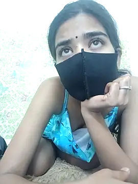 Snapshot of ks536191 chatting on March 11, 8:20 am ks536191 online show from March 11, 8:20 am