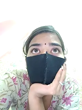 Snapshot of ks536191 chatting on March 17, 8:18 am ks536191 online show from March 17, 8:18 am