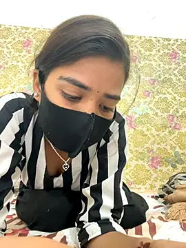 Snapshot of ks536191 chatting on October 9, 5:27 am ks536191 online show from October 9, 5:27 am