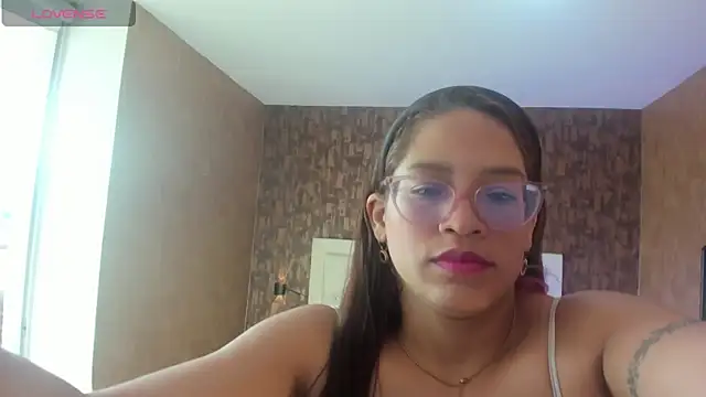 Snapshot of samantha__karolstone chatting on January 29, 9:17 pm samantha karolstone online show from January 29, 9:17 pm