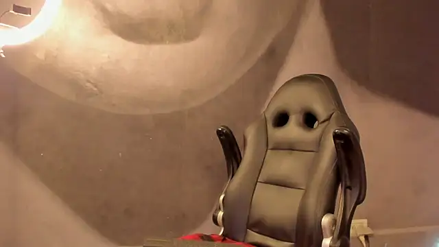 bradley smith online show from March 18, 3:10 pm