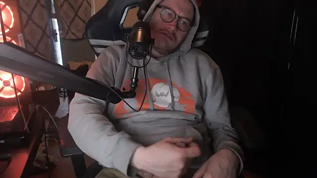 chicostick413 online show from April 16, 11:33 am