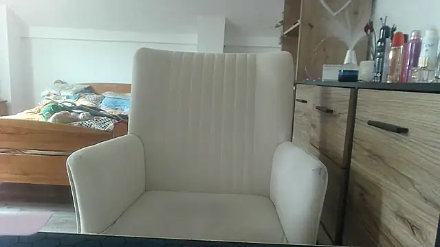 Snapshot of ReifeVenna chatting on February 4, 10:00 am ReifeVenna online show from February 4, 10:00 am