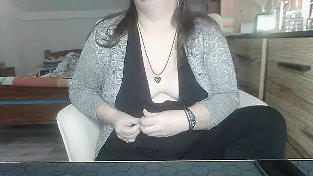 Snapshot of ReifeVenna chatting on February 10, 4:04 pm ReifeVenna online show from February 10, 4:04 pm