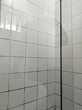 Chocolate factory man online show from November 19, 4:45 am