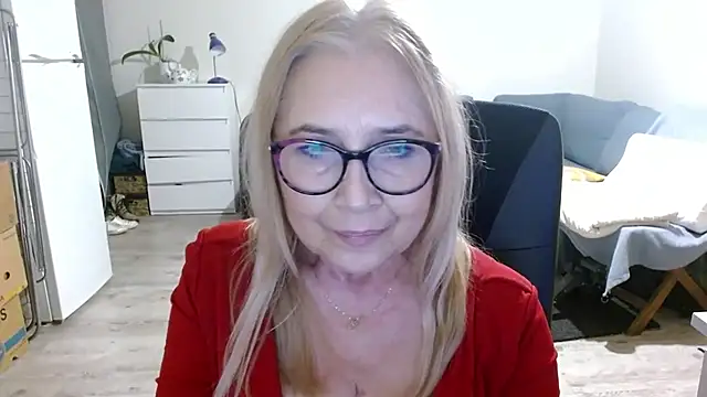 sofia xkiss online show from February 3, 5:56 pm