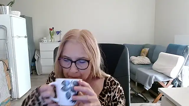 sofia xkiss online show from March 11, 10:51 am