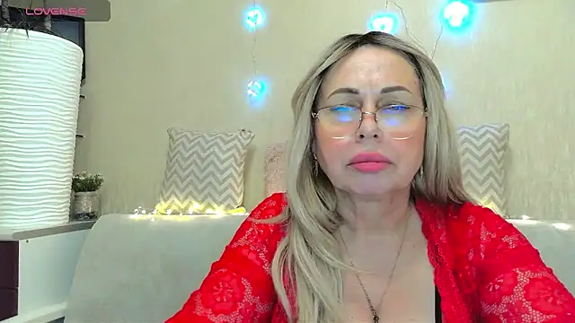 Snapshot of SusieNoreen chatting on January 26, 10:55 am SusieNoreen online show from January 26, 10:55 am