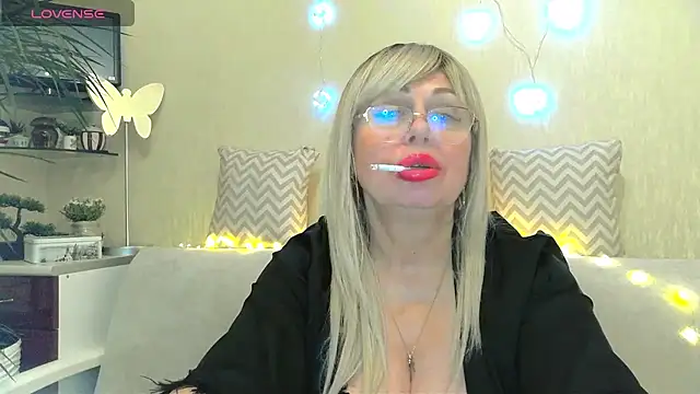 Snapshot of SusieNoreen chatting on January 29, 7:46 am SusieNoreen online show from January 29, 7:46 am