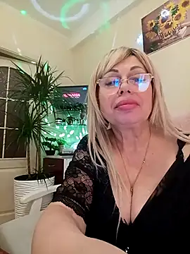 Snapshot of SusieNoreen chatting on February 26, 2:14 pm SusieNoreen online show from February 26, 2:14 pm