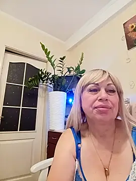 Snapshot of SusieNoreen chatting on September 19, 11:49 pm SusieNoreen online show from September 19, 11:49 pm