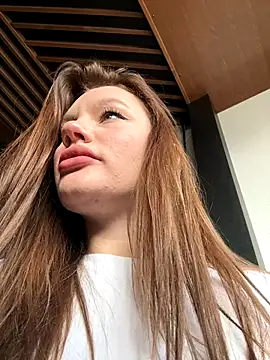 Snapshot of justmila chatting on December 6, 10:38 am justmila online show from December 6, 10:38 am