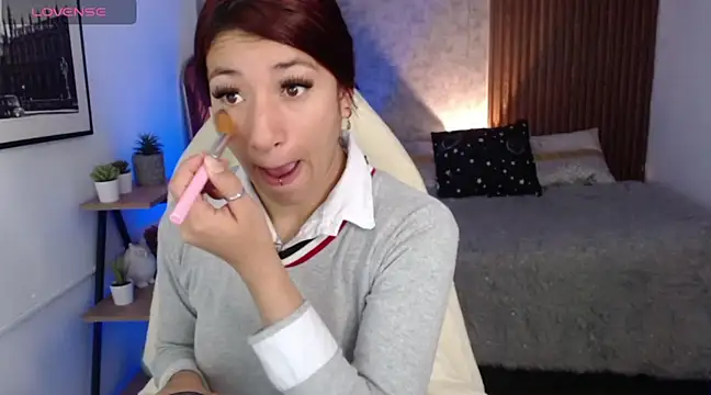 SofiaGomez420 online show from February 5, 1:54 pm