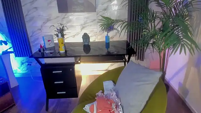 SofiaGomez420 online show from February 8, 6:43 am