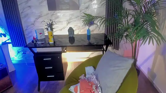 SofiaGomez420 online show from February 8, 12:50 pm