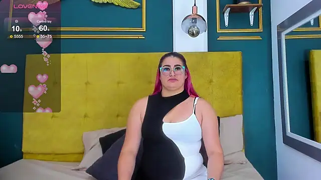 Snapshot of BellaPeers_ chatting on January 21, 11:46 am BellaPeers online show from January 21, 11:46 am