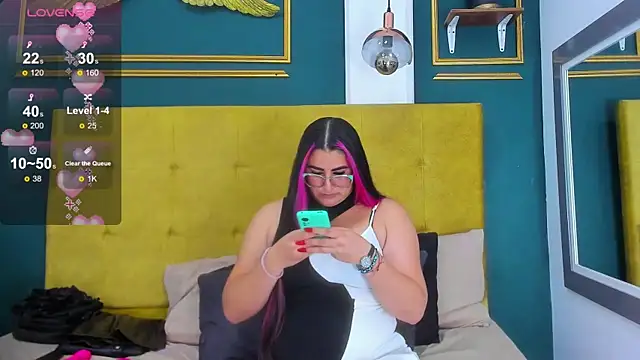 Snapshot of BellaPeers_ chatting on January 21, 2:48 pm BellaPeers online show from January 21, 2:48 pm