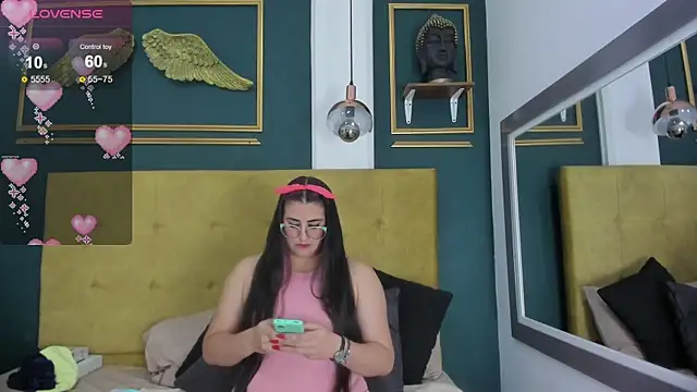 Snapshot of BellaPeers_ chatting on January 28, 3:04 pm BellaPeers online show from January 28, 3:04 pm