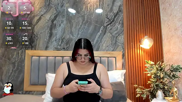 Snapshot of BellaPeers_ chatting on March 3, 11:33 am BellaPeers online show from March 3, 11:33 am