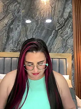 Snapshot of BellaPeers_ chatting on March 5, 11:38 am BellaPeers online show from March 5, 11:38 am