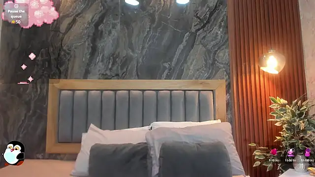 Snapshot of BellaPeers_ chatting on March 6, 11:25 am BellaPeers online show from March 6, 11:25 am