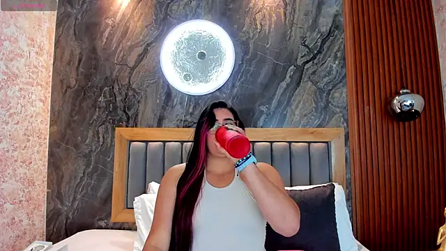 Snapshot of BellaPeers_ chatting on October 9, 11:52 am BellaPeers online show from October 9, 11:52 am