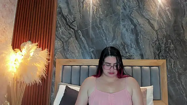 Snapshot of BellaPeers_ chatting on November 7, 12:05 pm BellaPeers online show from November 7, 12:05 pm