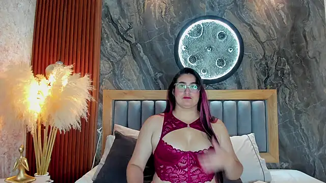 Snapshot of BellaPeers_ chatting on November 8, 12:27 pm BellaPeers online show from November 8, 12:27 pm