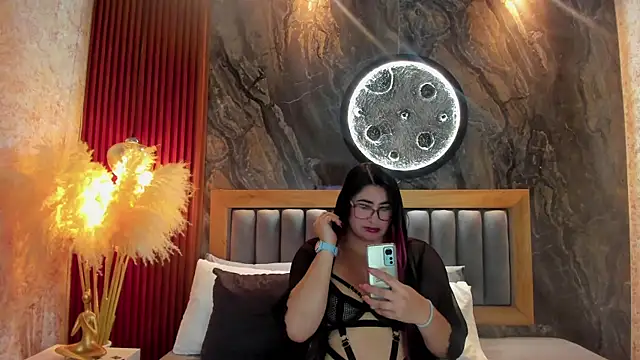 Snapshot of BellaPeers_ chatting on November 21, 12:04 pm BellaPeers online show from November 21, 12:04 pm