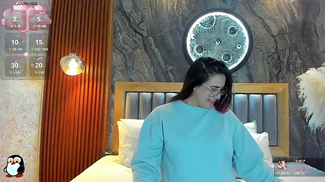 BellaPeers  online show from March 11, 12:00 pm