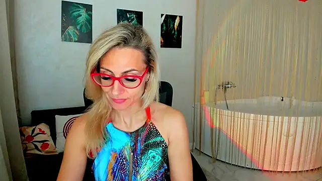 MuseOfStage online show from April 13, 11:37 am