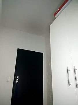 Snapshot of Shria107 chatting on December 17, 7:42 pm Shria107 online show from December 17, 7:42 pm