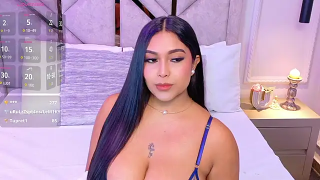 Snapshot of Kendall-Moll chatting on November 27, 2:24 am Kendall-Moll online show from November 27, 2:24 am