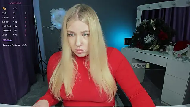 juli kisss online show from January 9, 7:50 pm